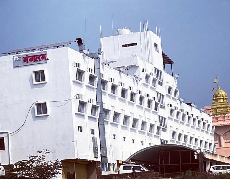 Hotel Mangalam Kurandvad Екстер'єр фото